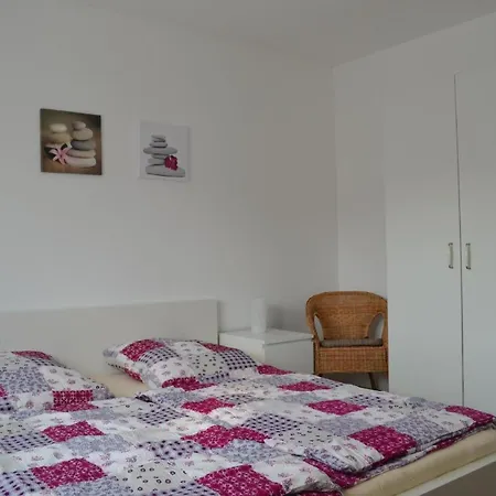 Apartment Komfortable Ferienwohnung Am Stadtrand Von Berlin *